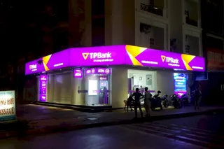 Giá thi công hộp đèn 3M là bao nhiêu?