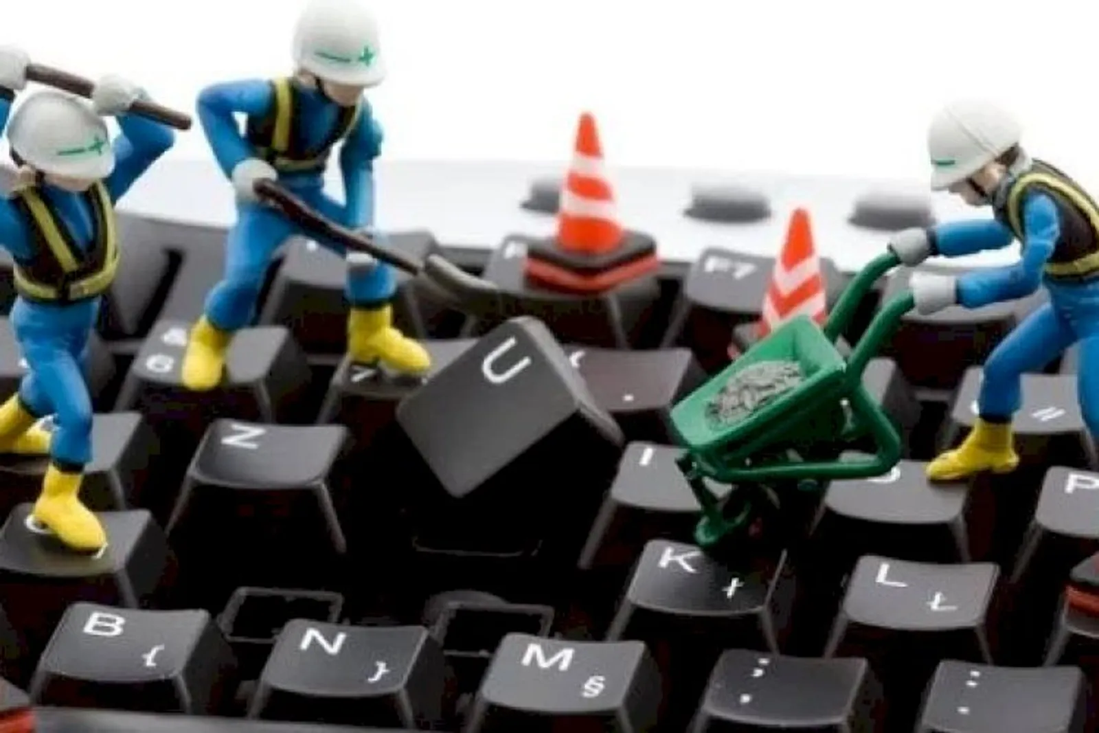 Mách bạn mẹo hay khi sử dụng laptop bị ướt nước