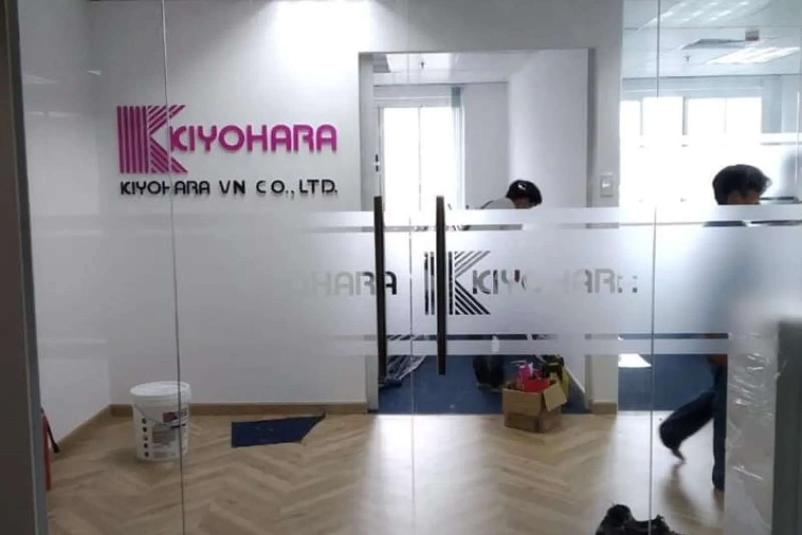 Chiến lược quảng cáo “không đối thủ” với decal 3M ở thị trường ngách