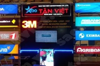 Cách decal 3M phản quang biến bảng hiệu quảng cáo thành điểm nhấn