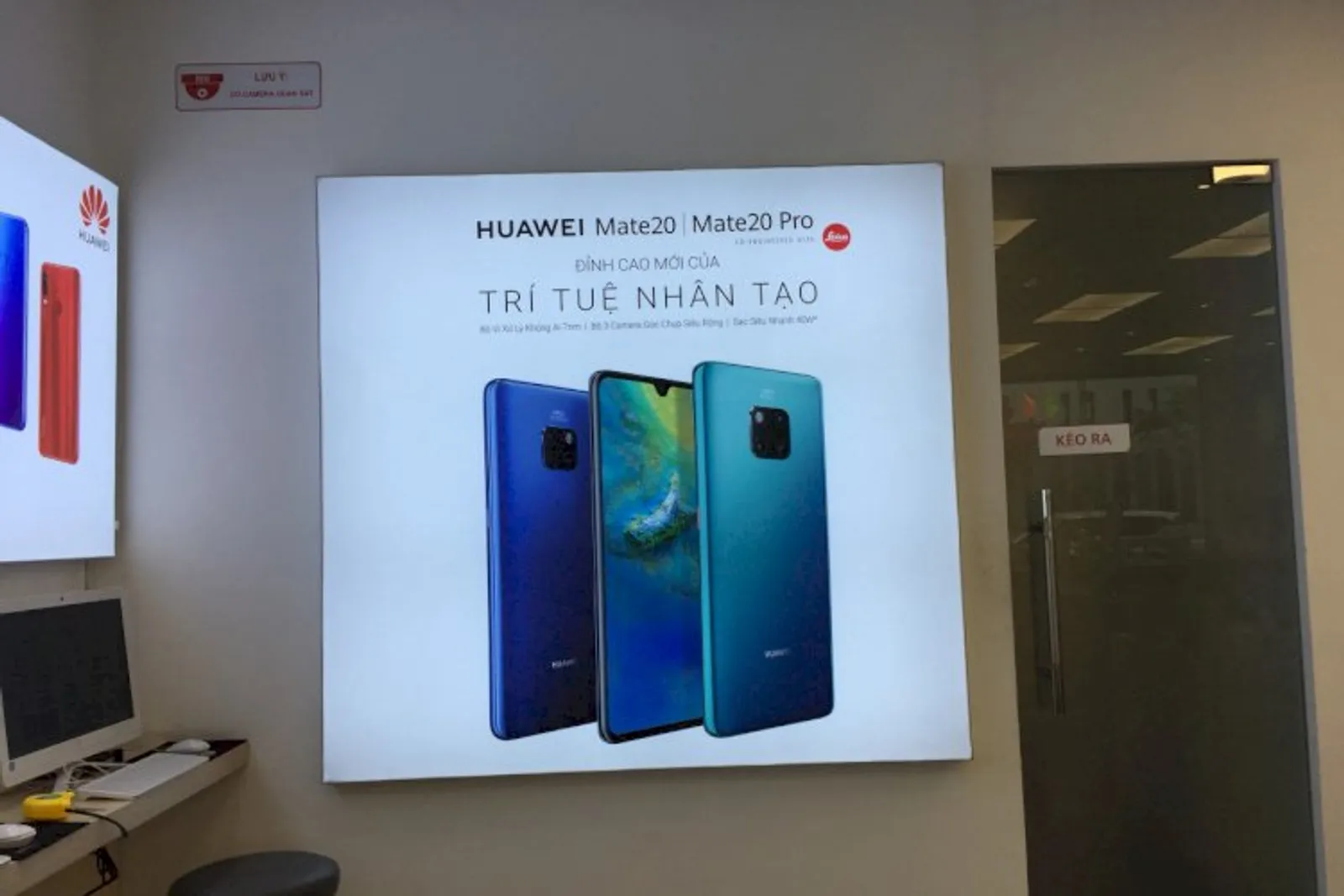 Hộp Đèn 3M Không Viền Nhét Cạnh